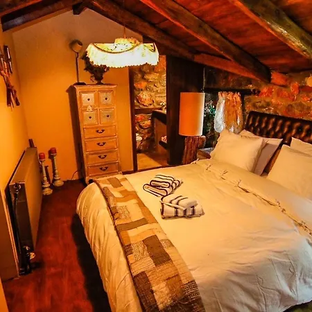 Charming 3-storey Loft With Fireplace Chalet *